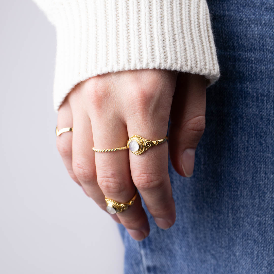 Dara Mondstein Ring Golden – Bild 3