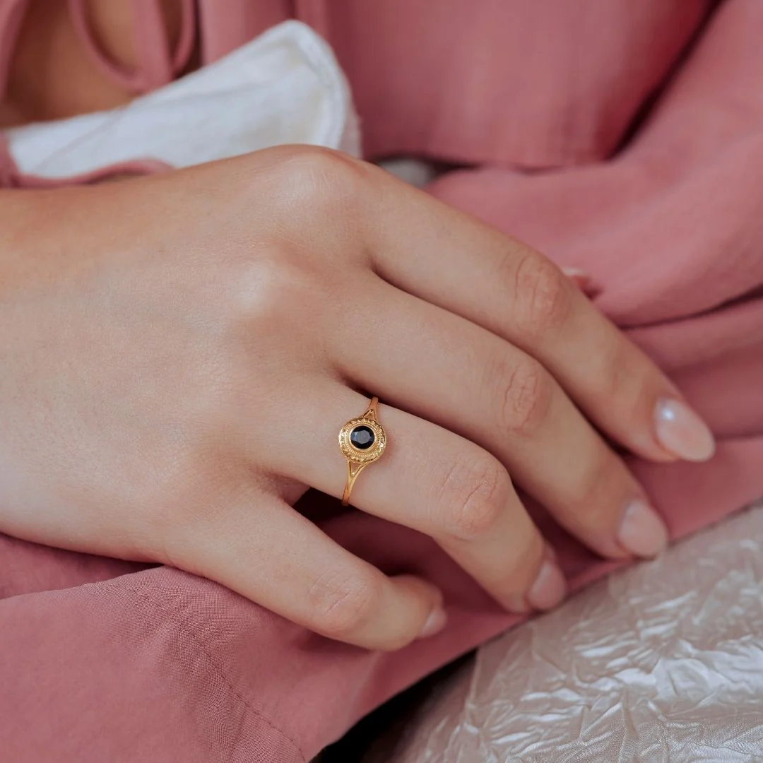 Inka Onyx Ring Golden – Bild 3