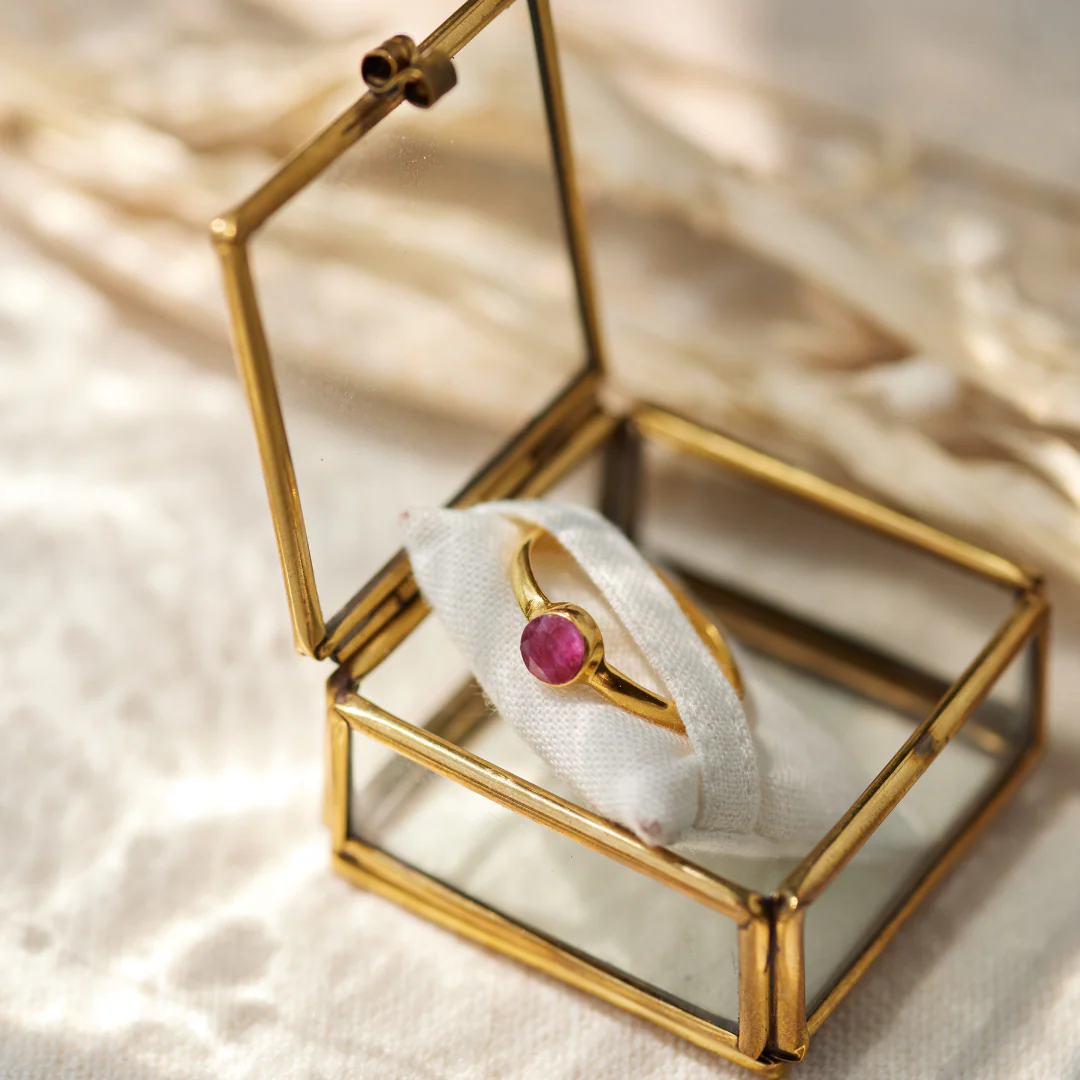 Una Rubin Ring Golden – Bild 7